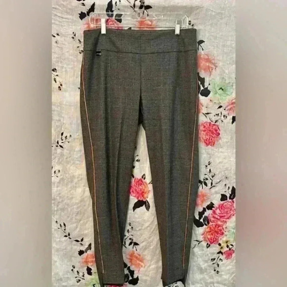LISETTE Pants - Lisette L Gray/Blk Pull On Ankle Pant‎ w/metallic trim Women's Size 10